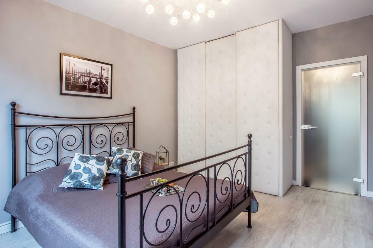 Clicktheflat Luxury Apartment In Warschau Buitenkant foto